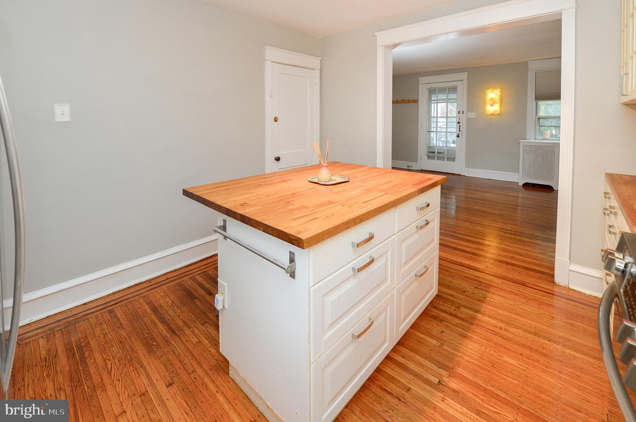 EAST FALLS - Residential