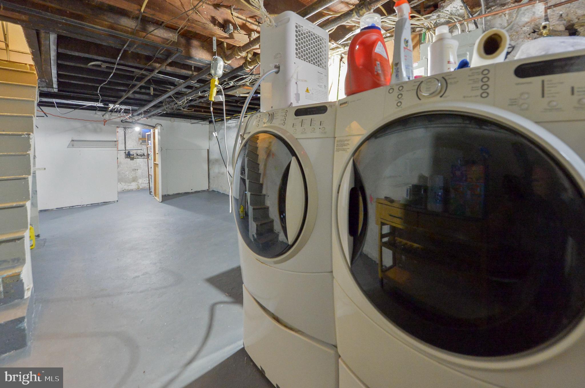 EAST FALLS - Residential