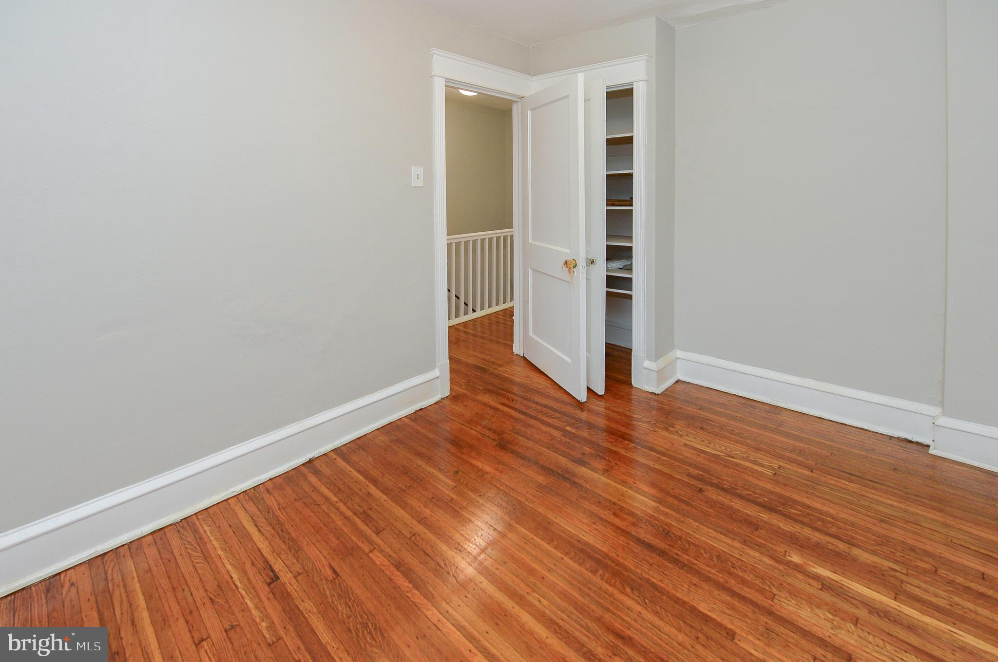 EAST FALLS - Residential