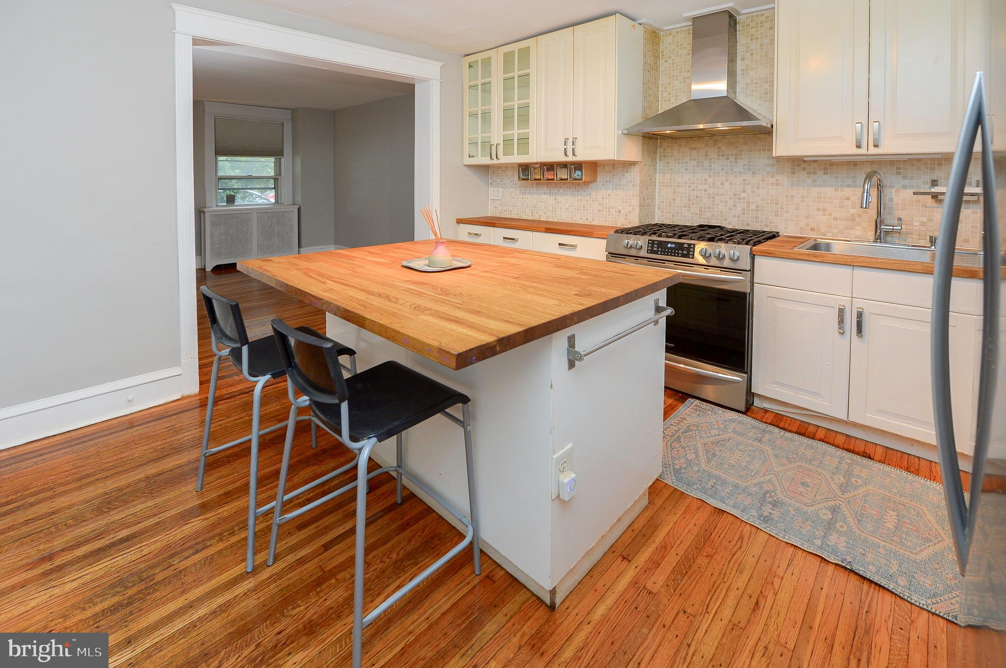 EAST FALLS - Residential