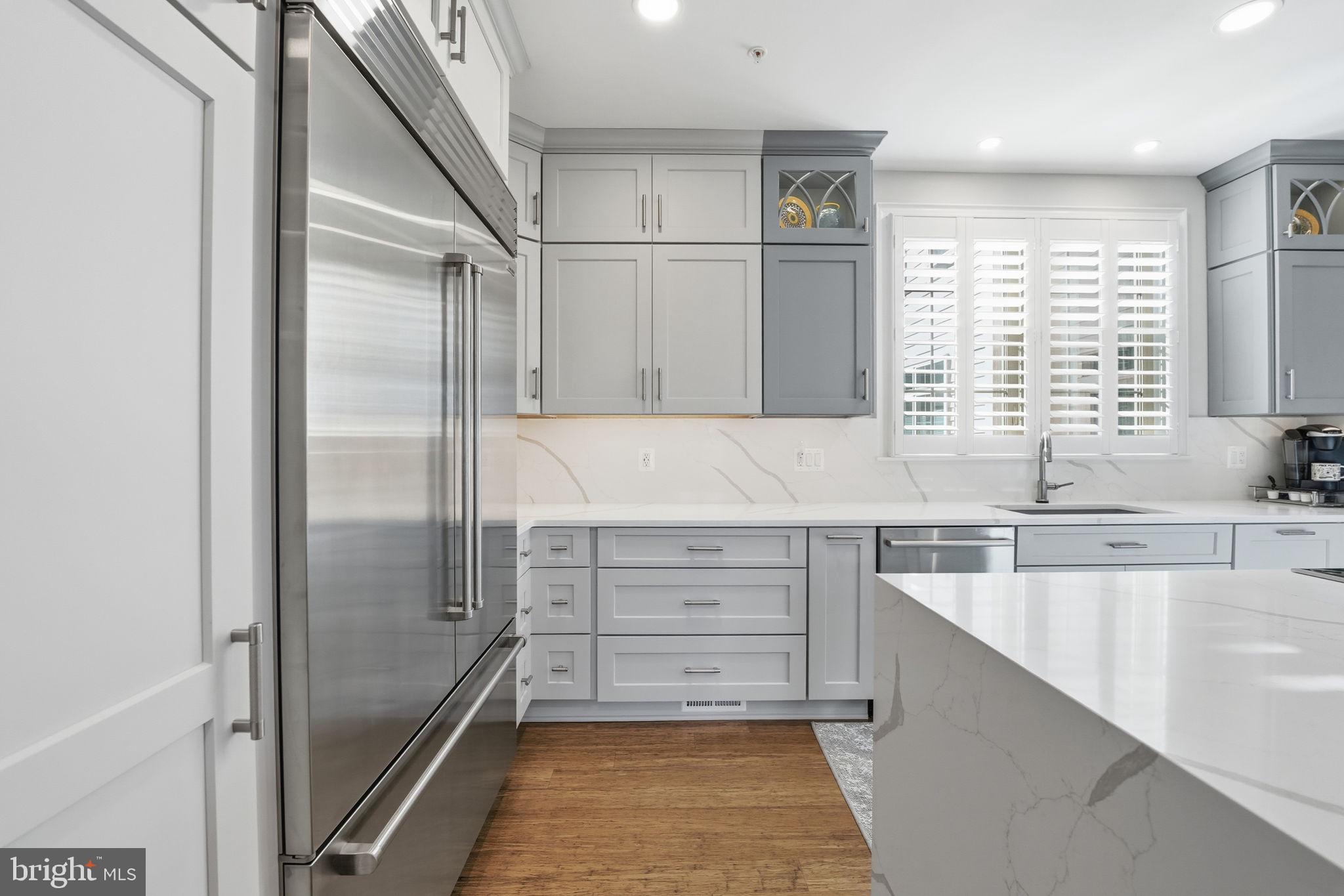 426 N GEORGE MASON DRIVE