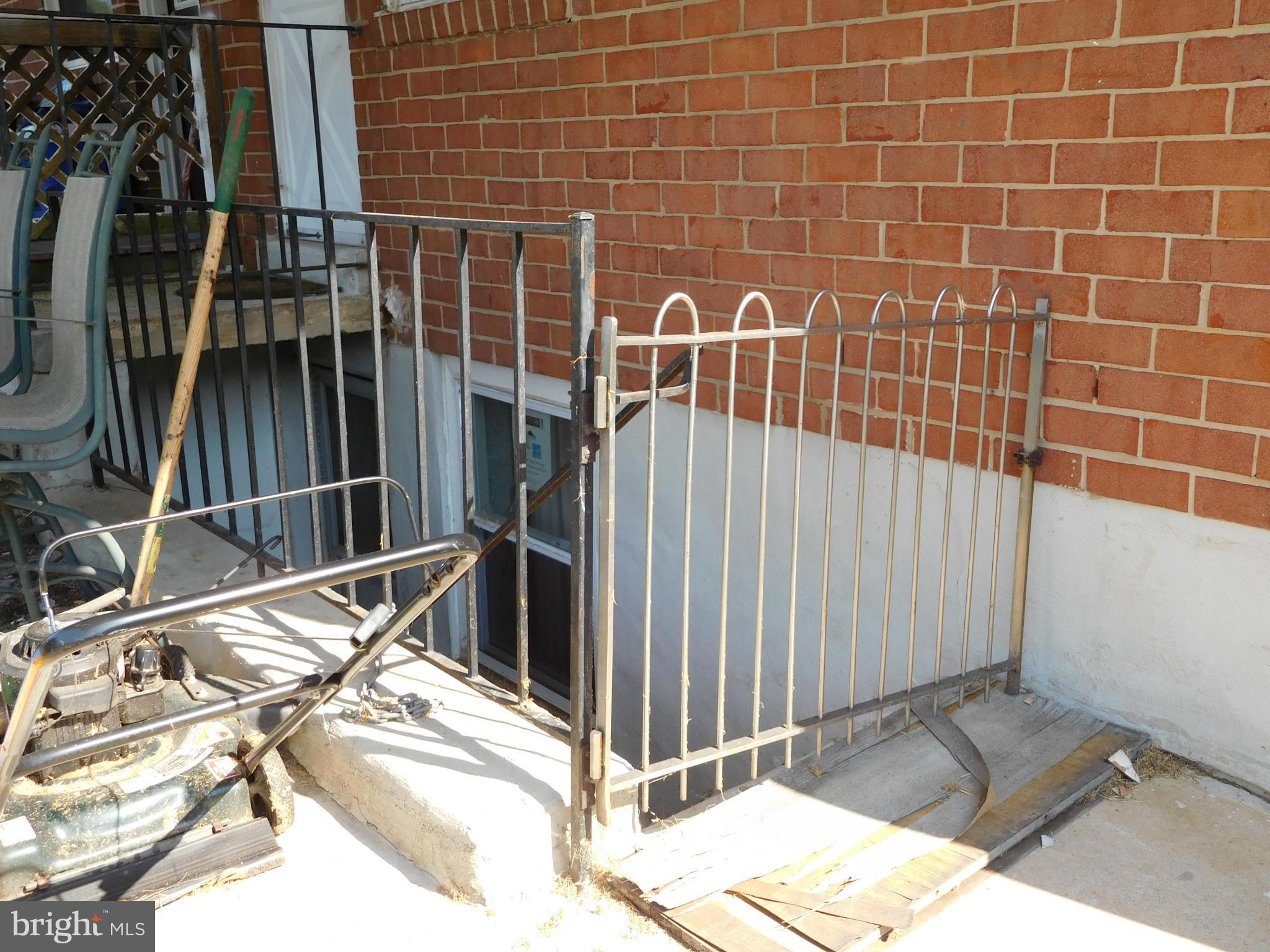 COUNTRY RIDGE - Residential