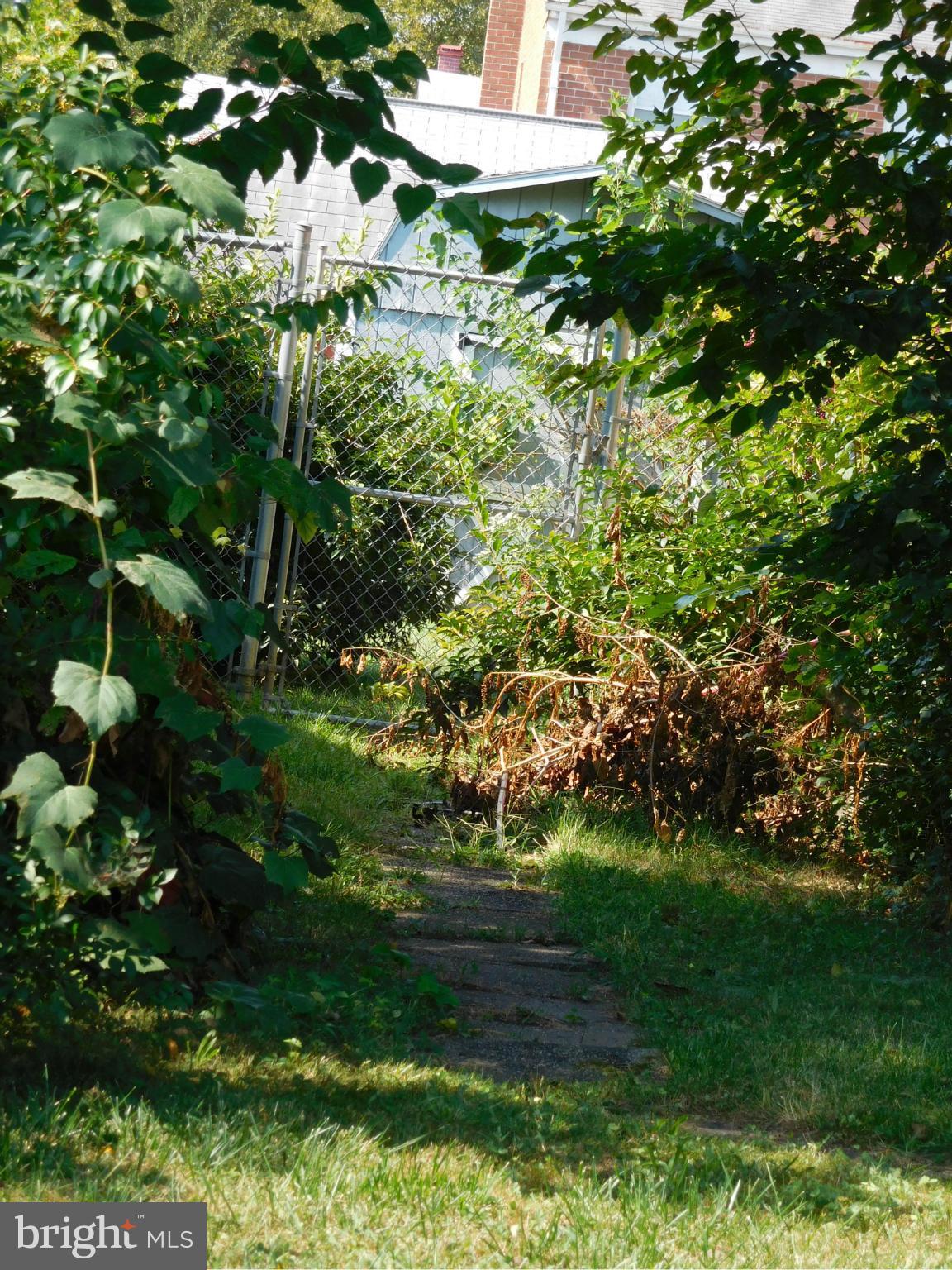 COUNTRY RIDGE - Residential