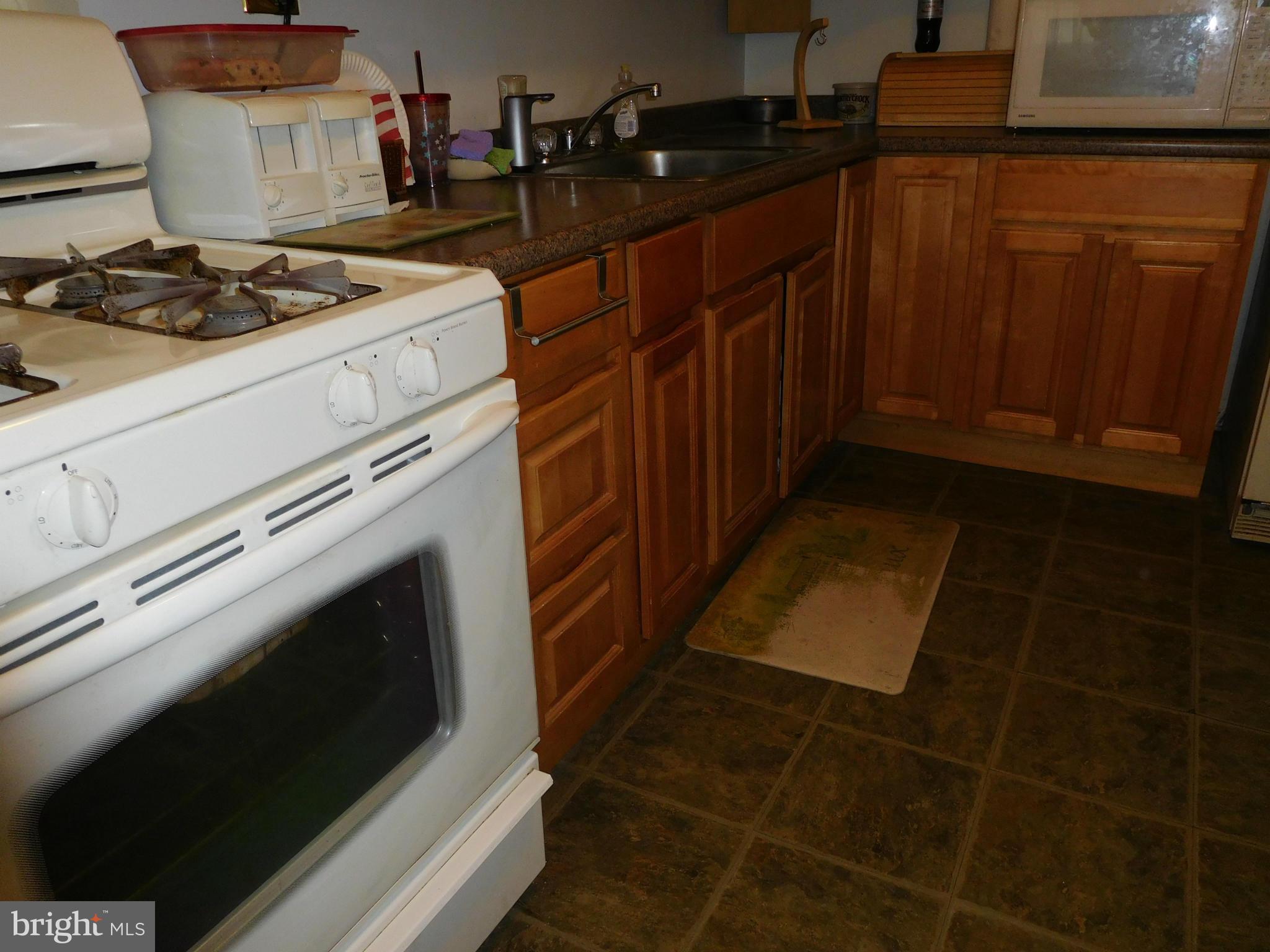 COUNTRY RIDGE - Residential