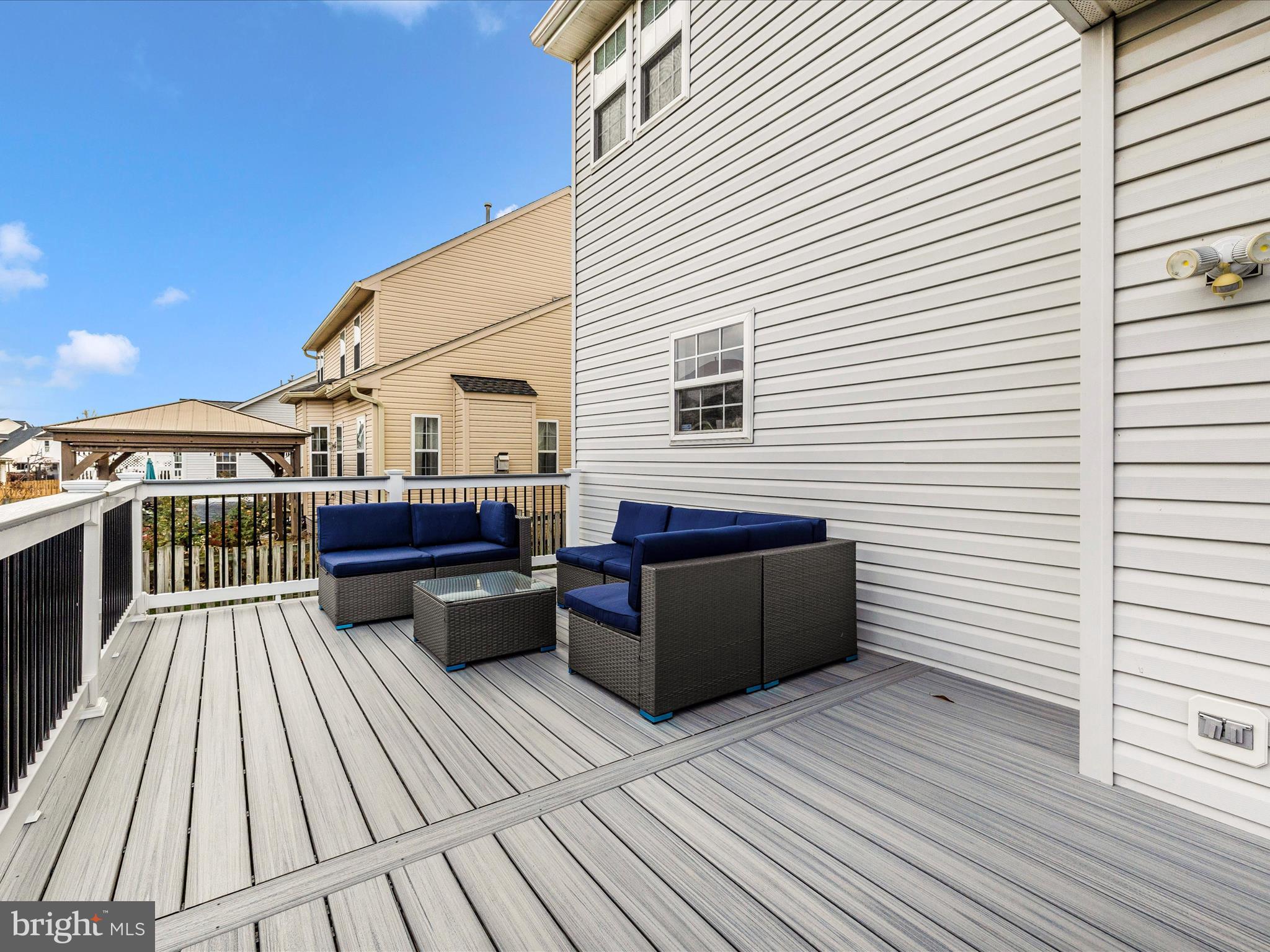 WILLOW BROOK - Residential