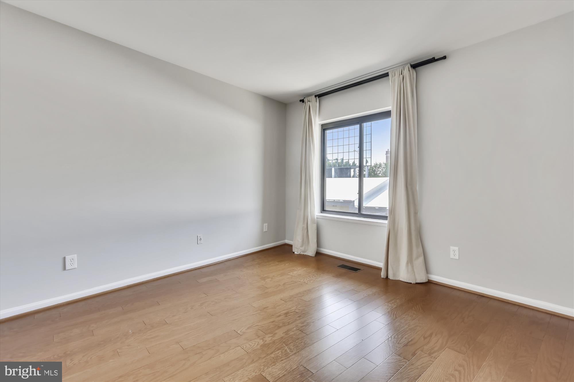 AMERICANA CENTRE - Residential