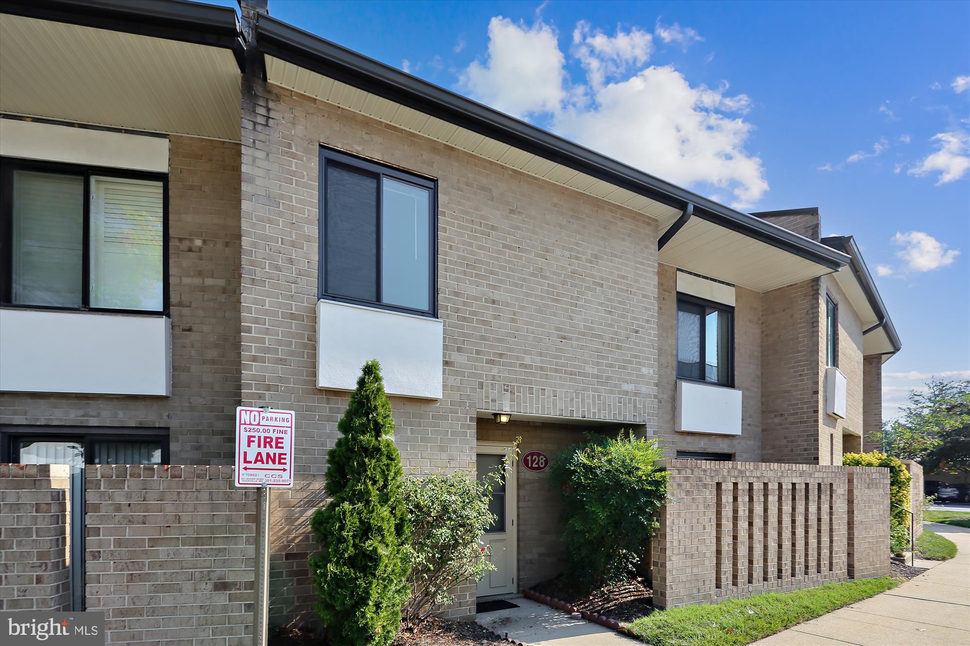 AMERICANA CENTRE - Residential