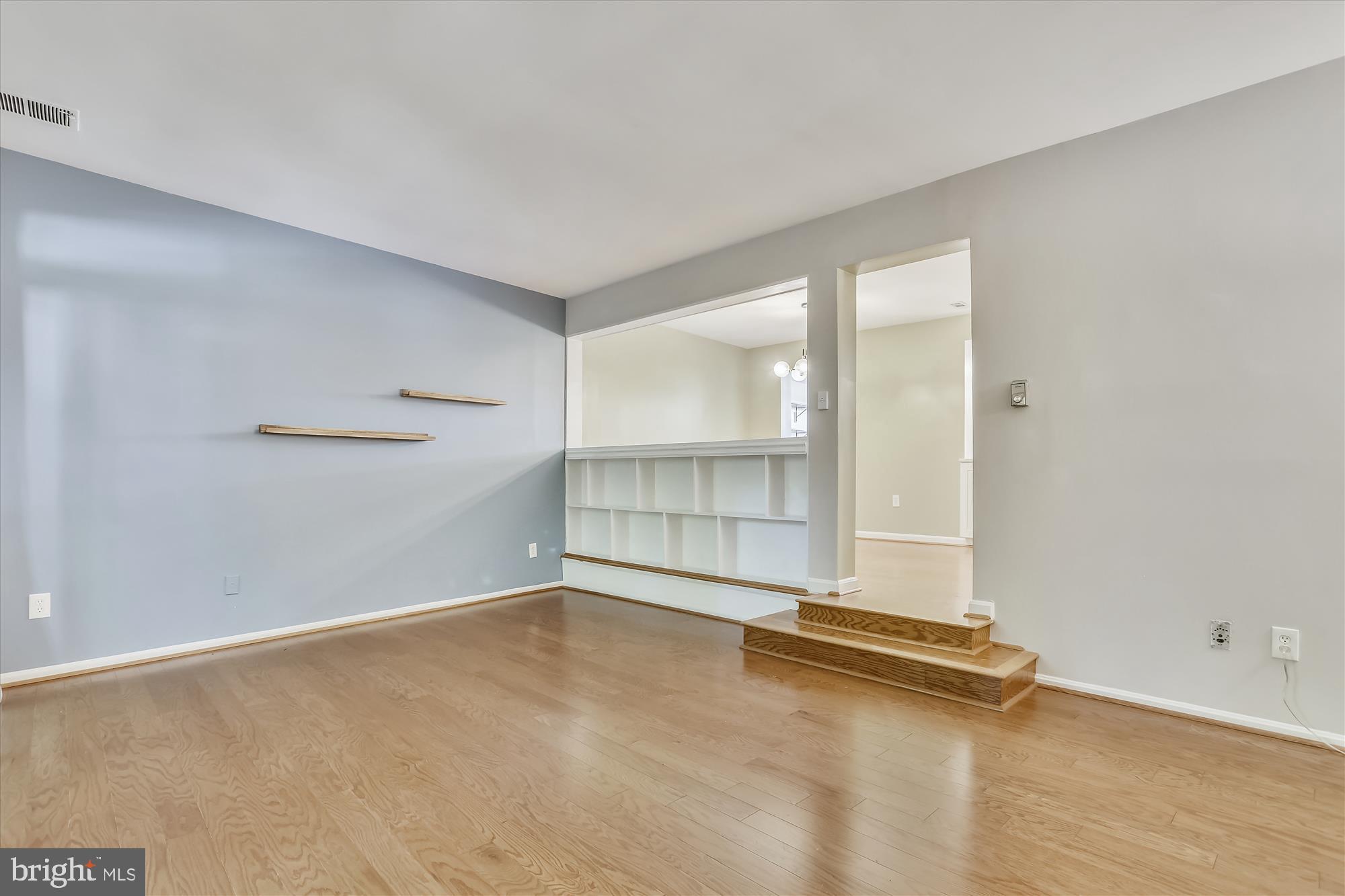 AMERICANA CENTRE - Residential