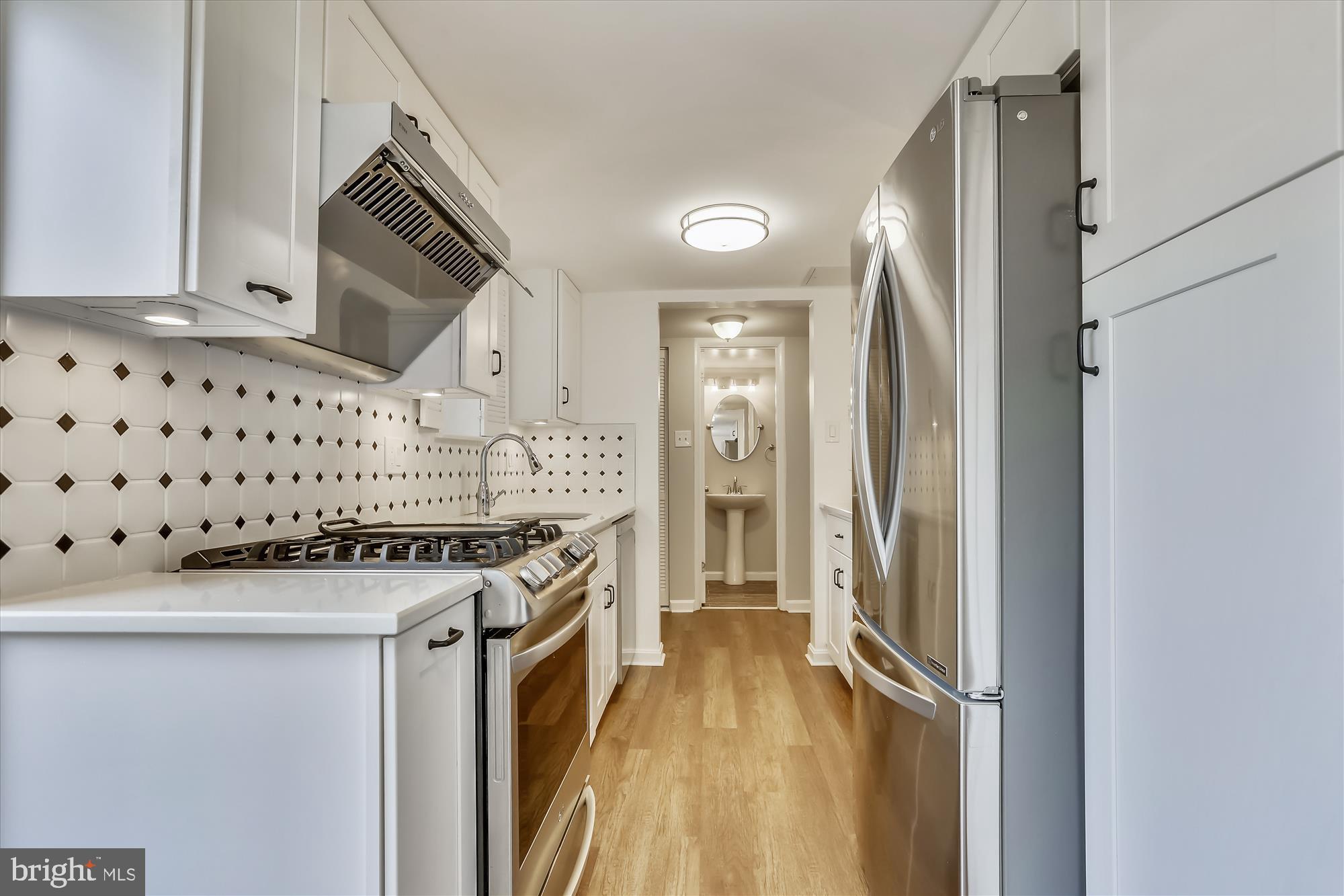 AMERICANA CENTRE - Residential