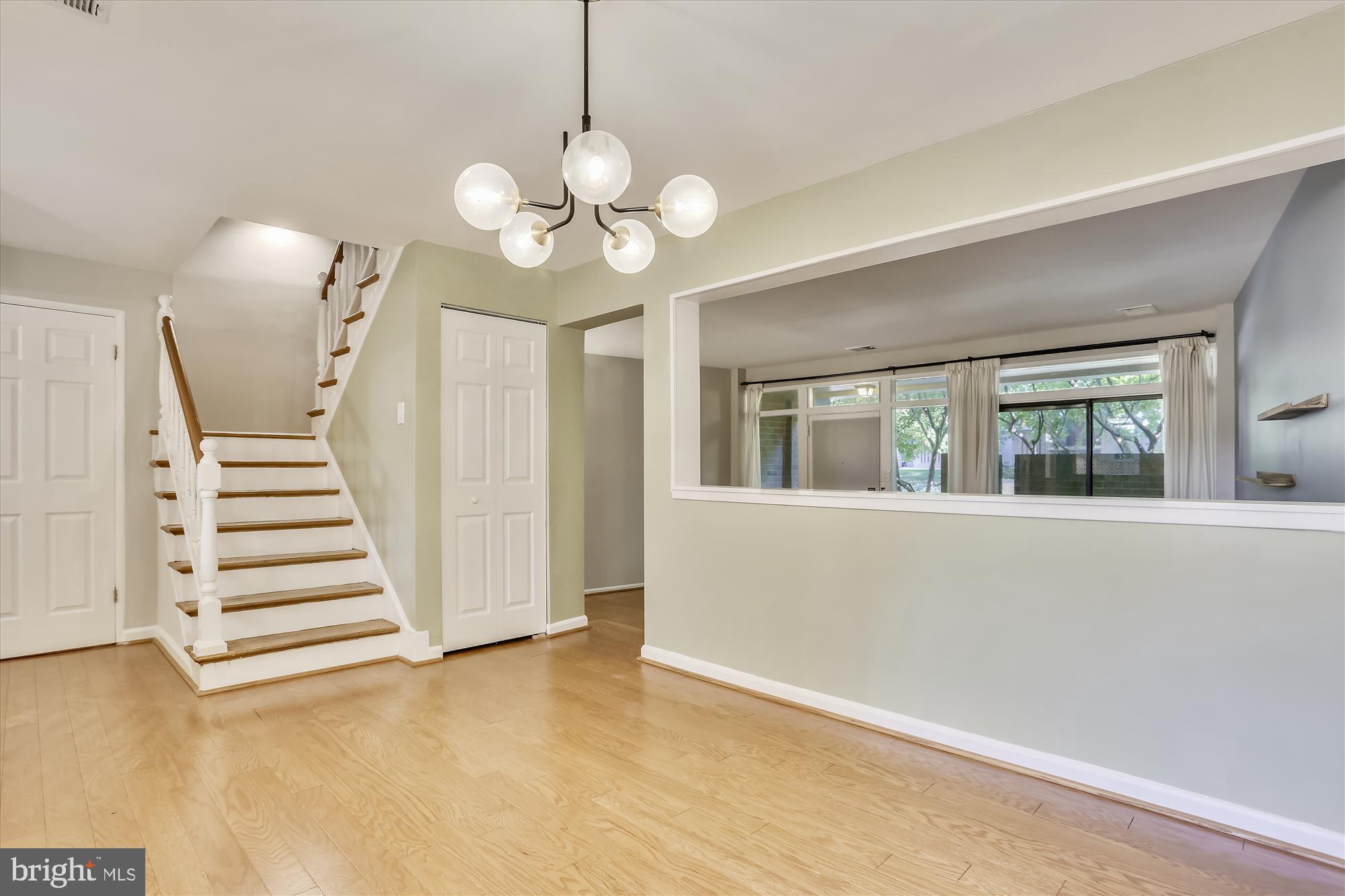 AMERICANA CENTRE - Residential