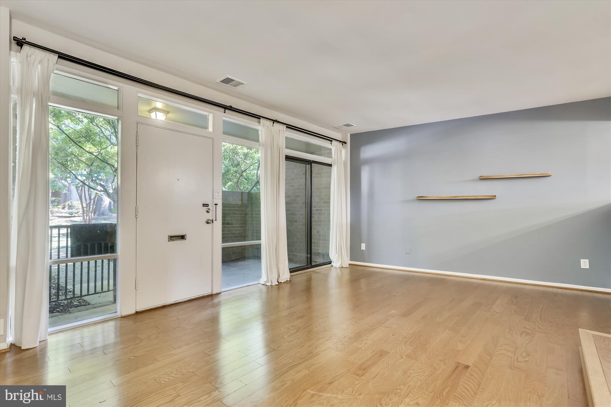 AMERICANA CENTRE - Residential