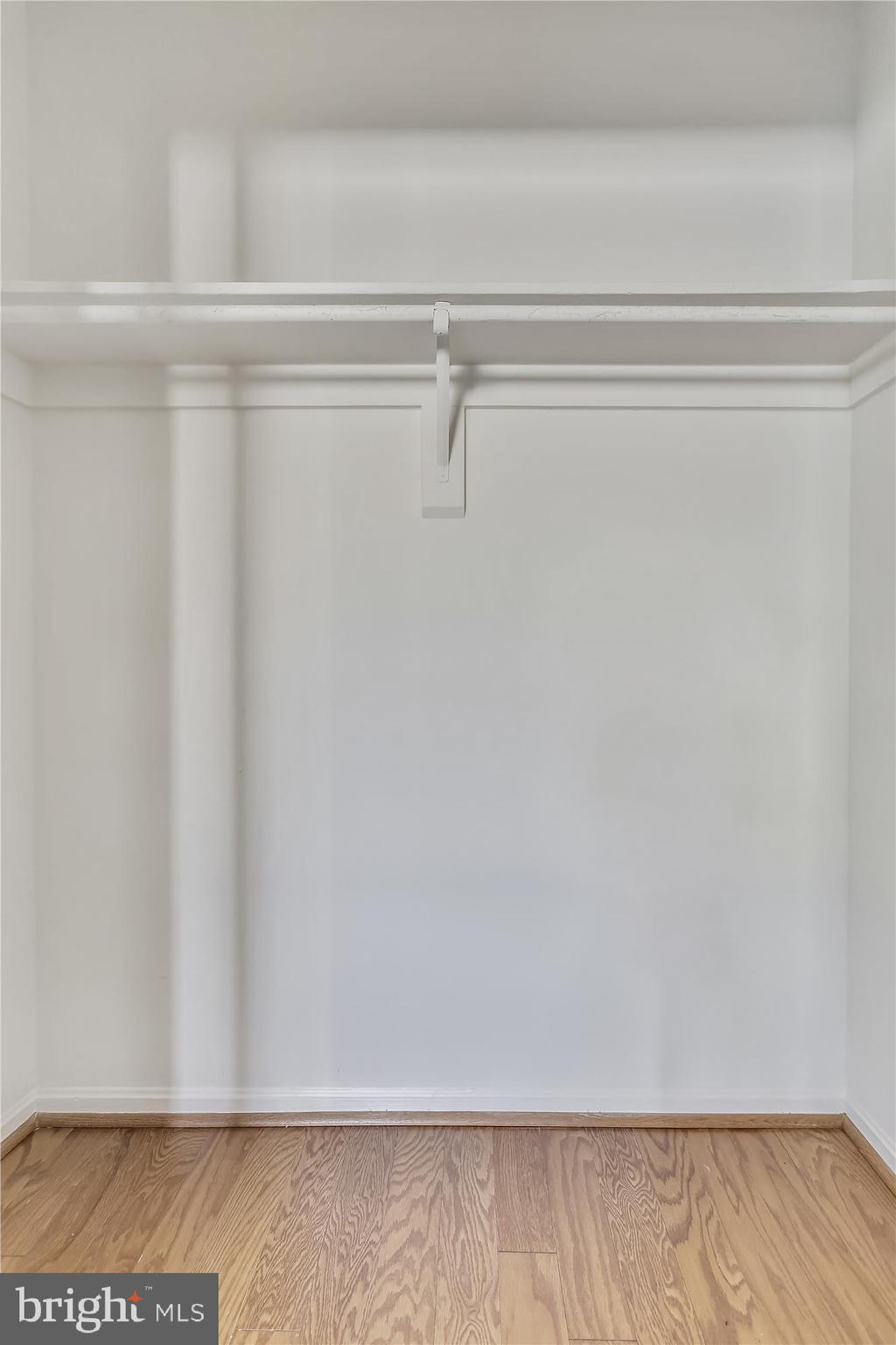 AMERICANA CENTRE - Residential