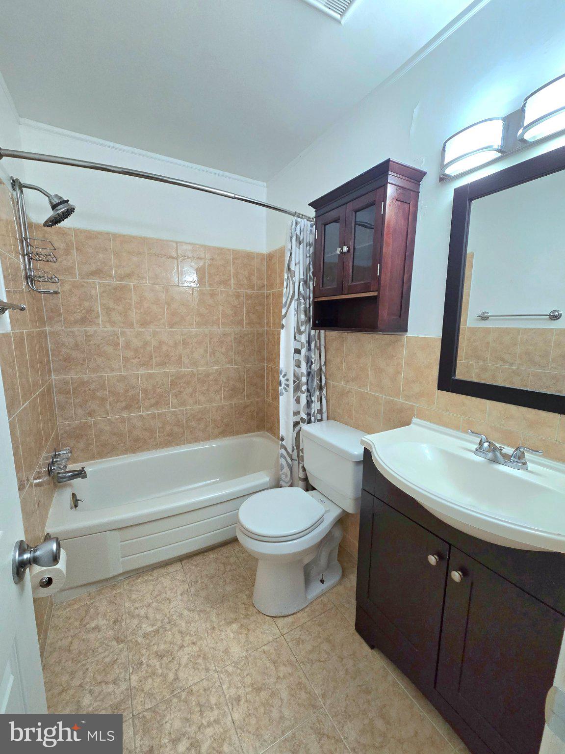 IMPERIAL GARDENS - Residential