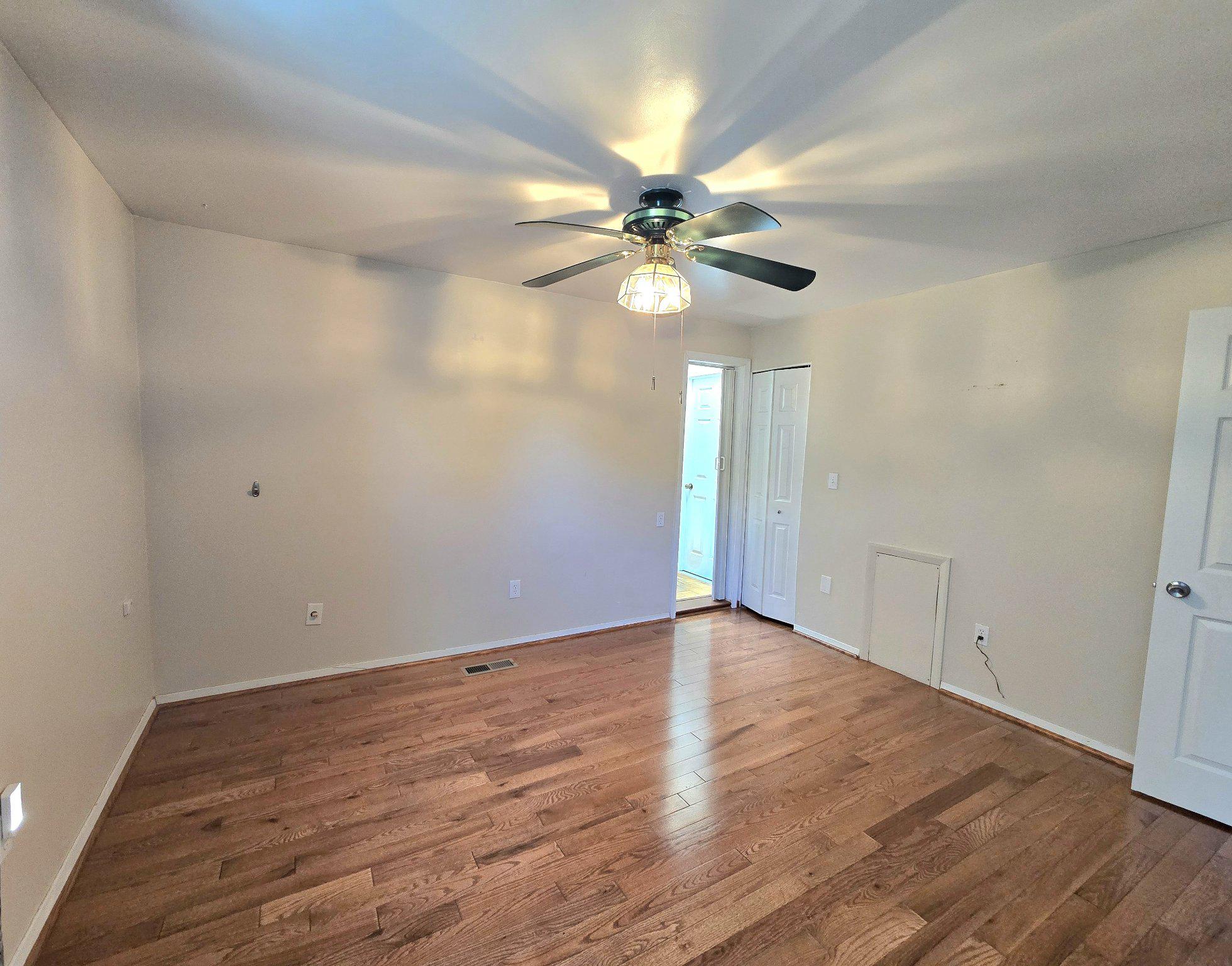 IMPERIAL GARDENS - Residential