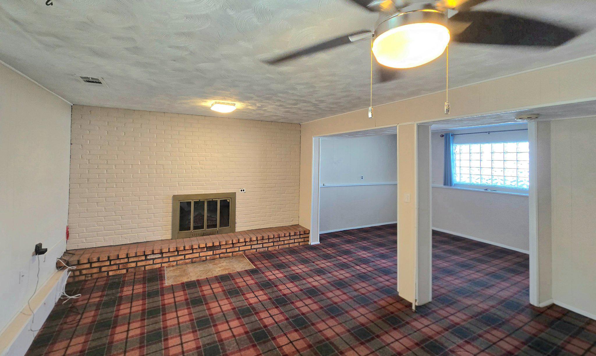 IMPERIAL GARDENS - Residential