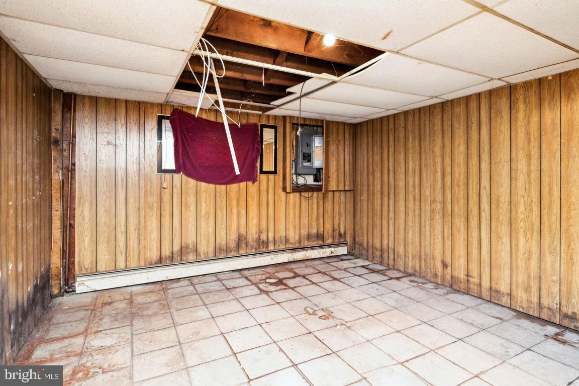 REGULARS - Residential