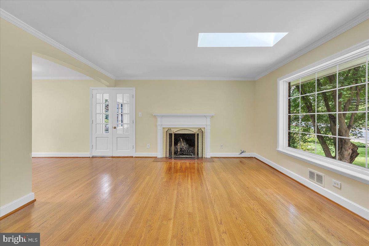 BROYHILL HILLS - Residential Lease