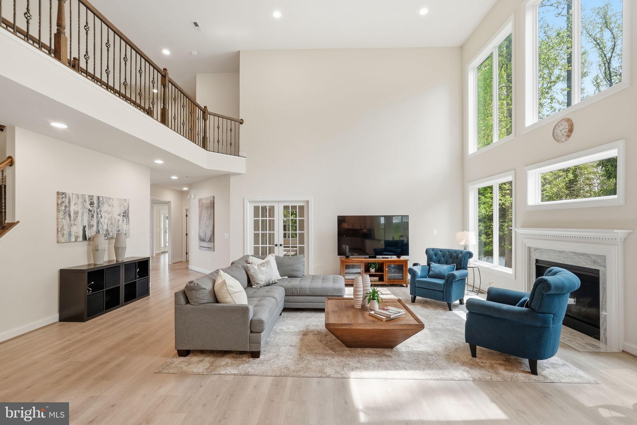 BREEZEWOOD - Residential