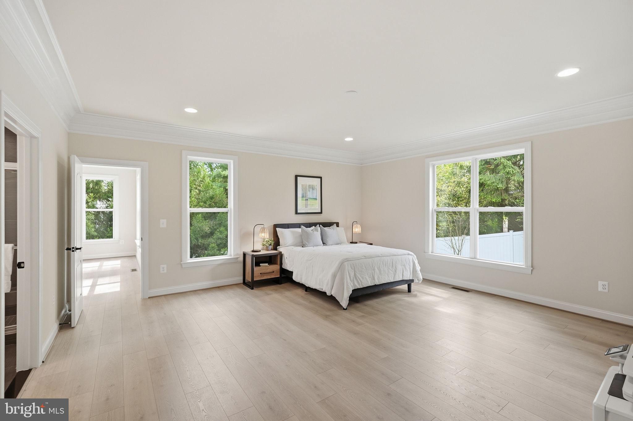 BREEZEWOOD - Residential