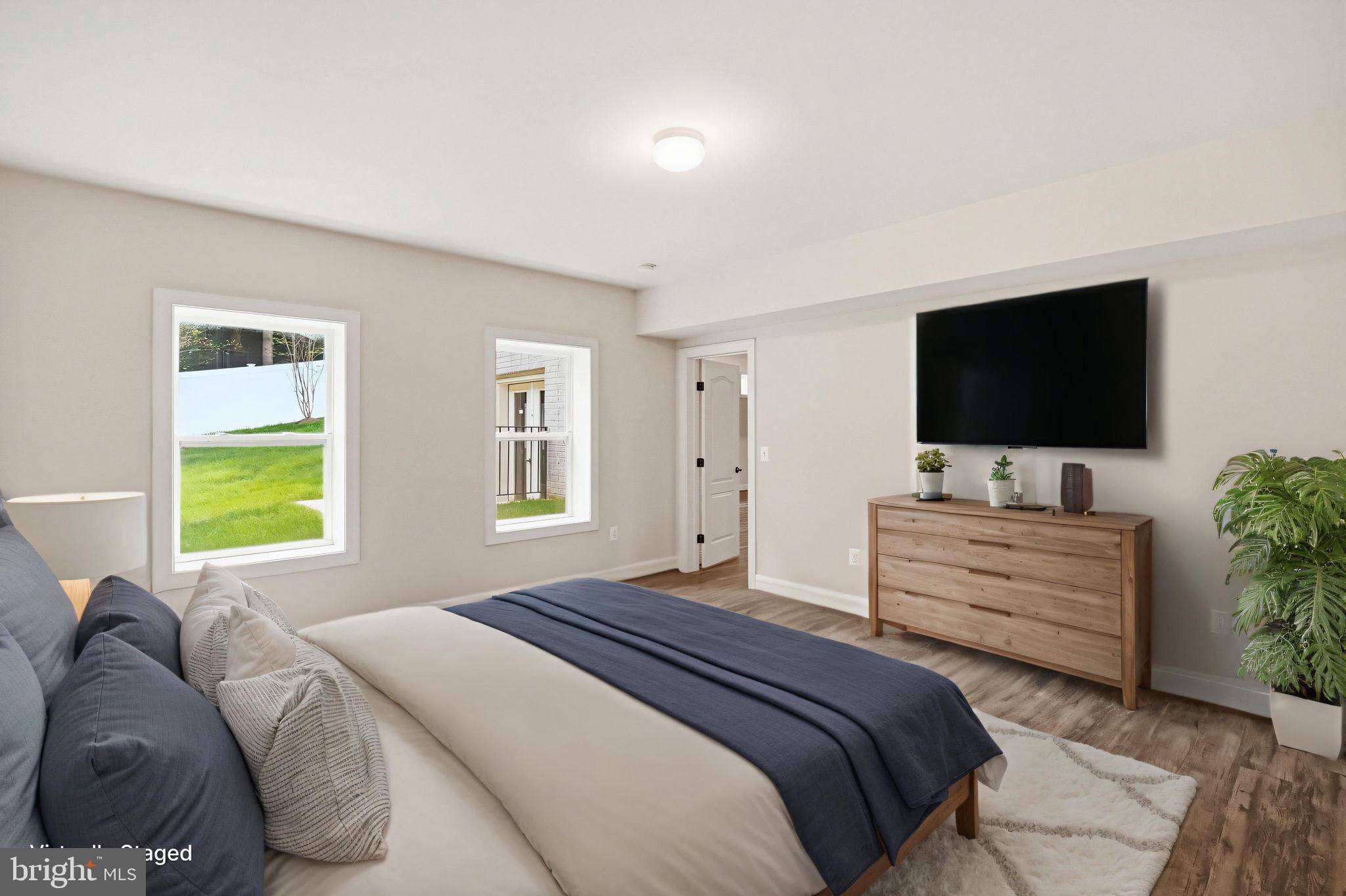 BREEZEWOOD - Residential