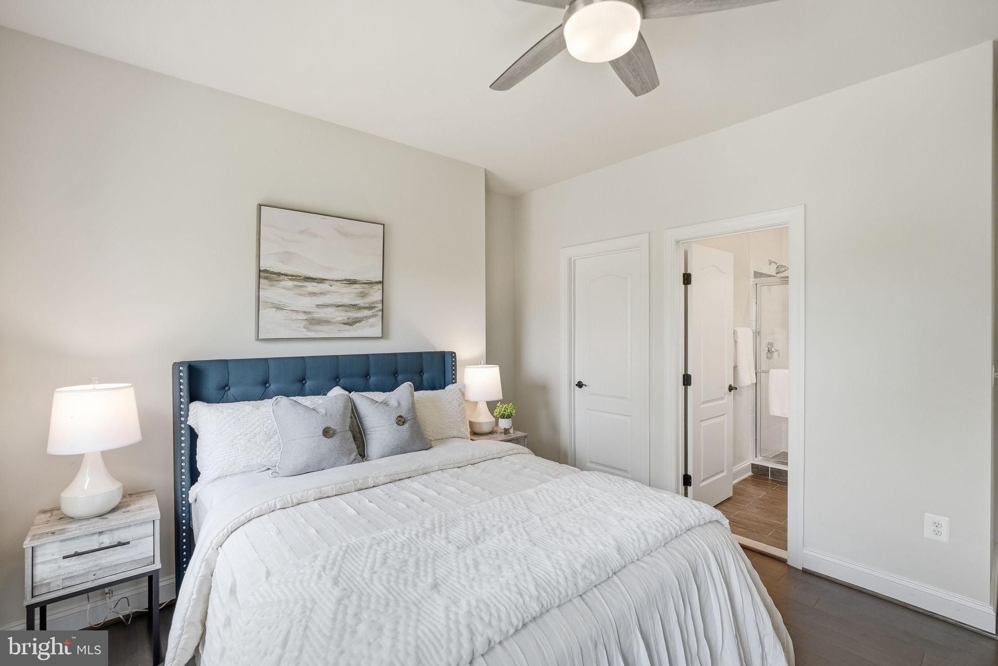 BREEZEWOOD - Residential