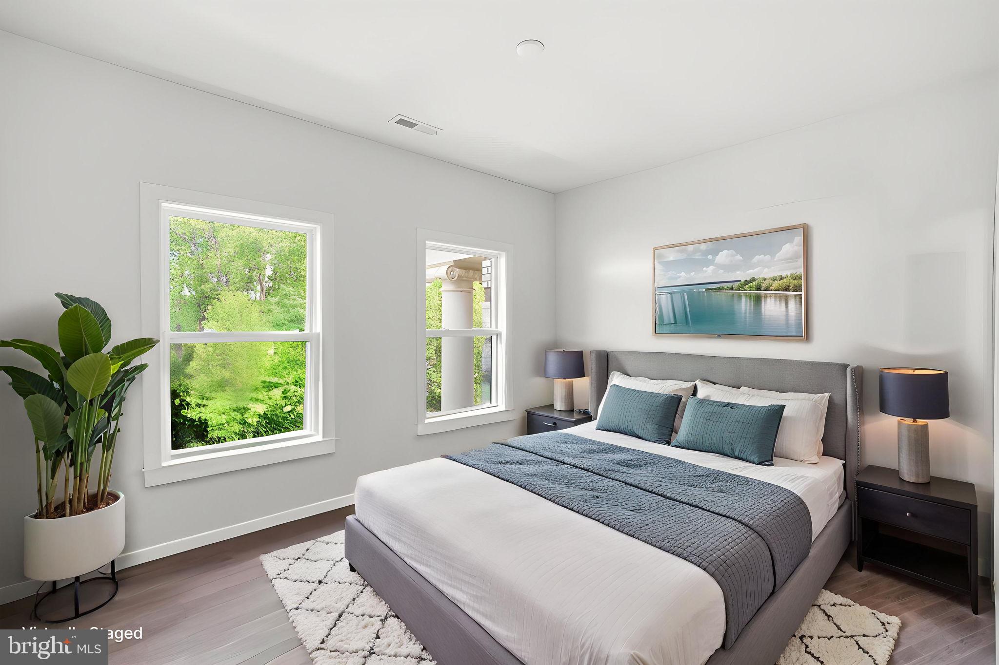 BREEZEWOOD - Residential