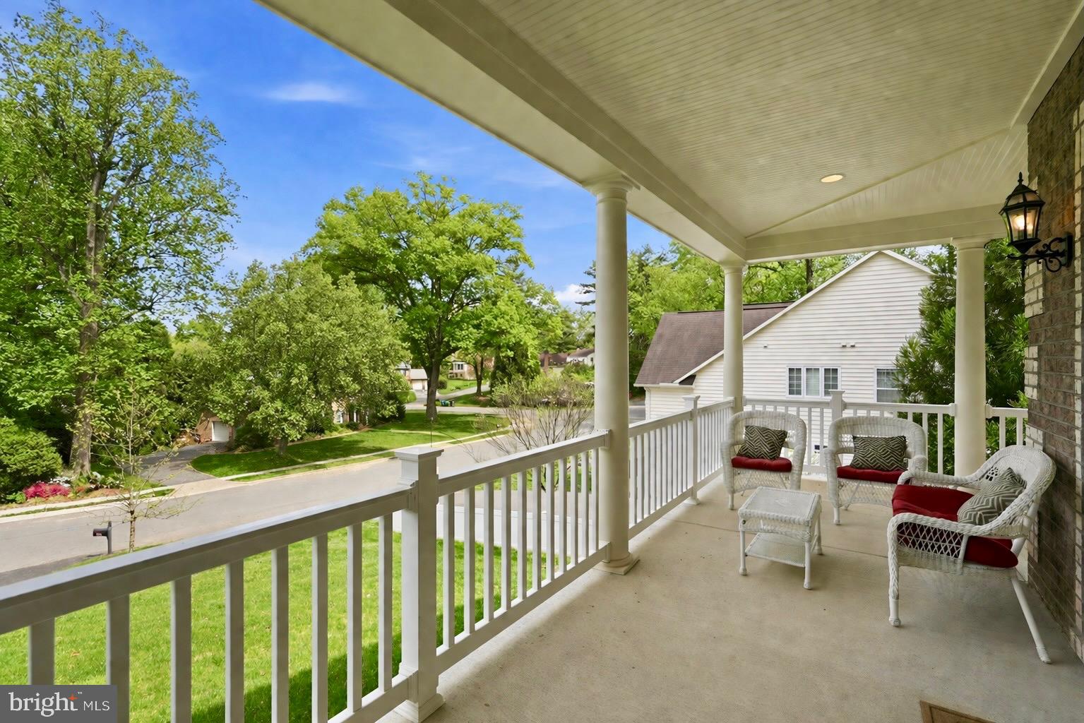 BREEZEWOOD - Residential