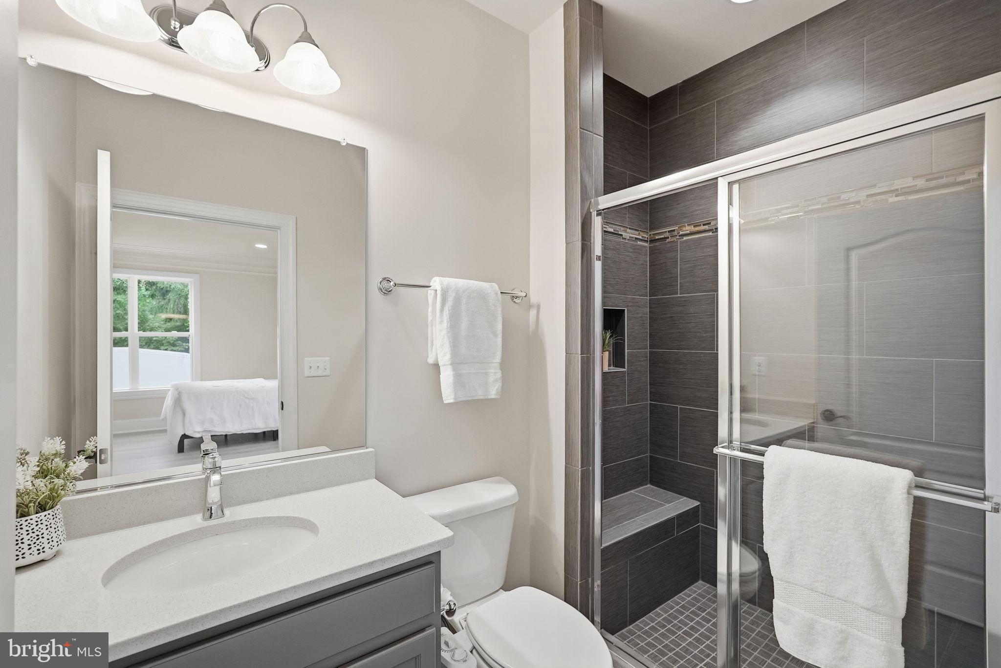 BREEZEWOOD - Residential