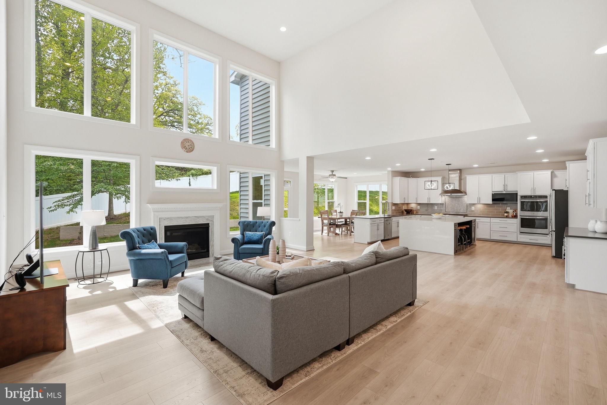 BREEZEWOOD - Residential