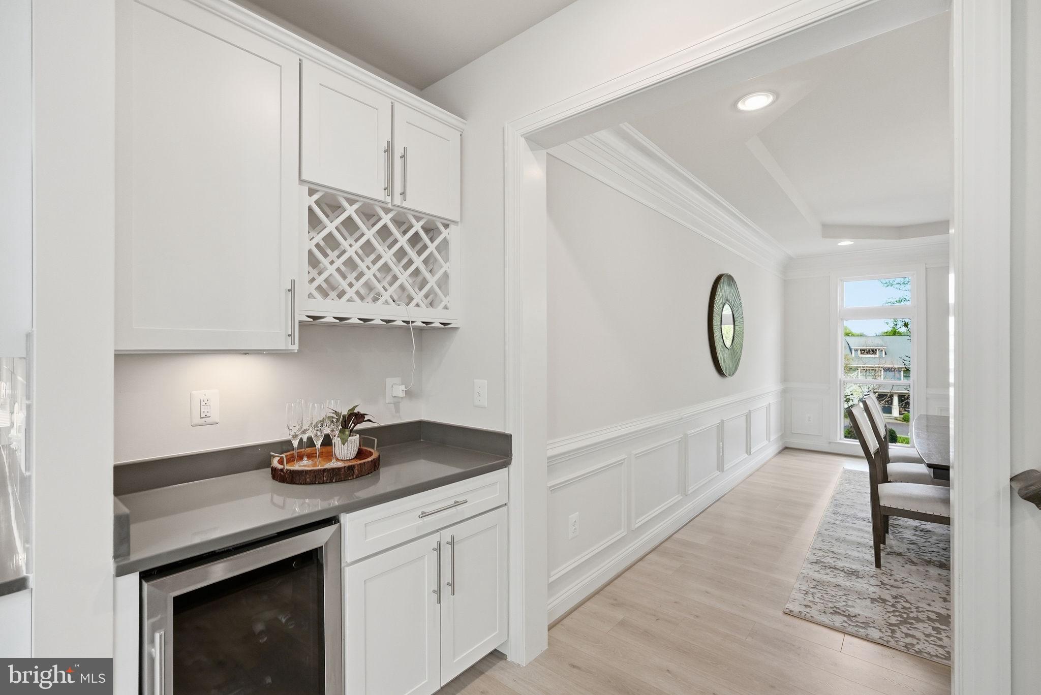 BREEZEWOOD - Residential