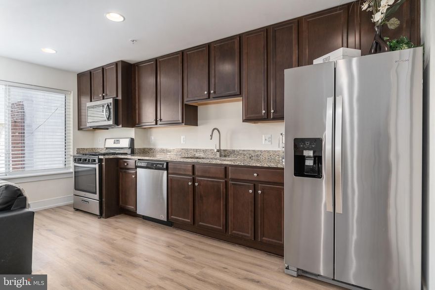 Beautiful 2 Bedroom 2 &1/2 Bath Garaged Townhome nestled in a Gated Community in North Fells Place., Baltimore MD.   Private, Luxurious urban living with all of Fells Points conveniences right around the corner.  A short walk to the water front!!! 

So much to offer, but come out and see it for yourself.