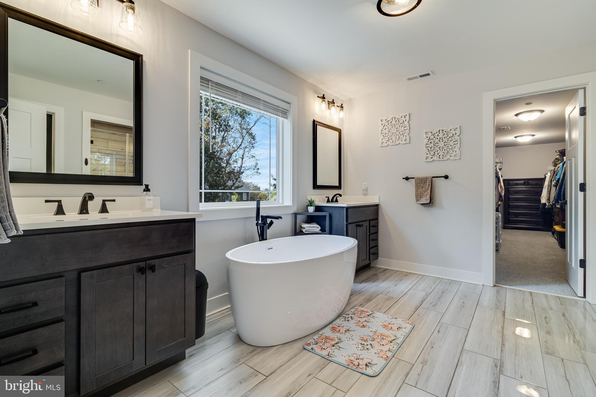 CLIFFTON ON THE POTOMAC - Residential