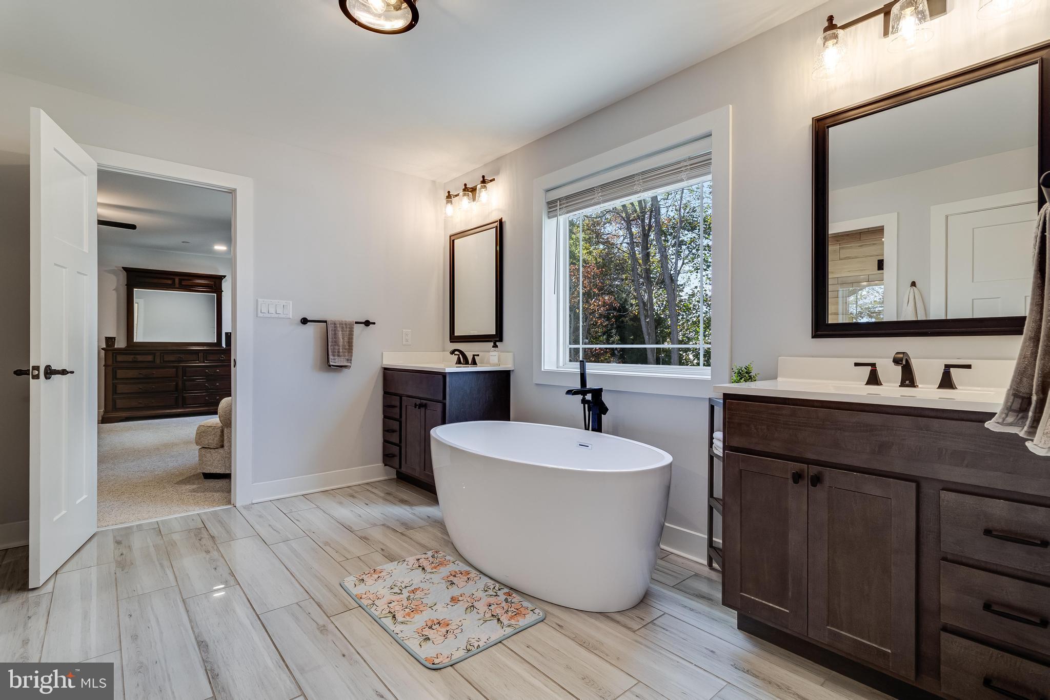 CLIFFTON ON THE POTOMAC - Residential