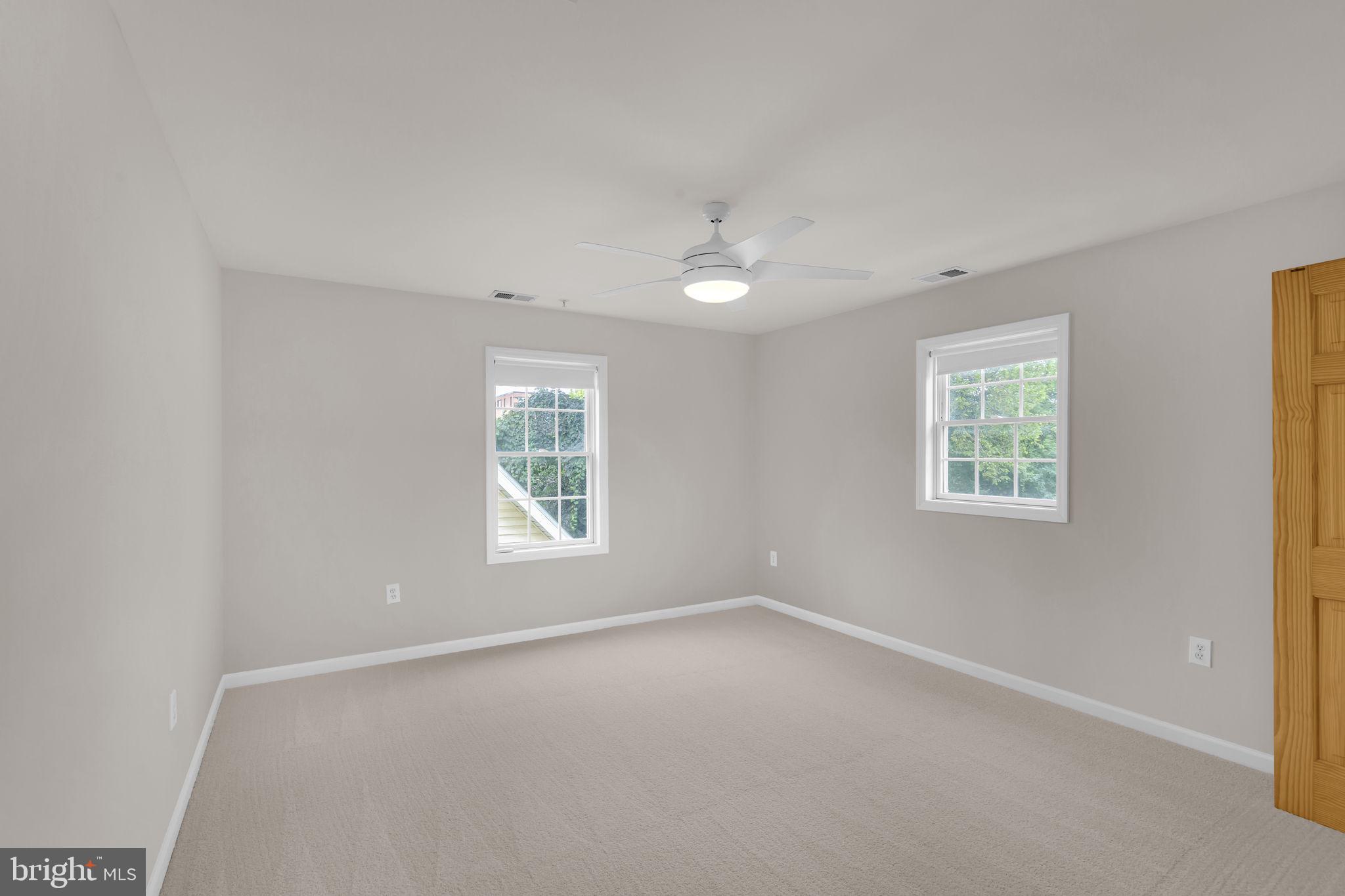 RIVERDALE PARK - Residential