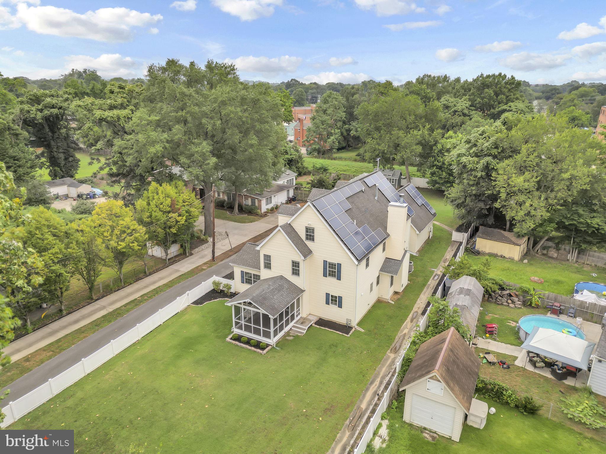 RIVERDALE PARK - Residential