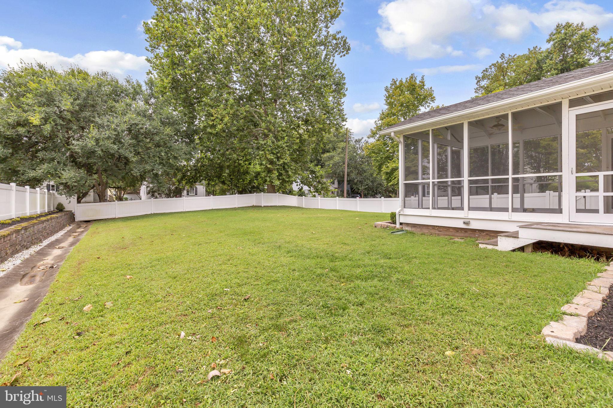 RIVERDALE PARK - Residential