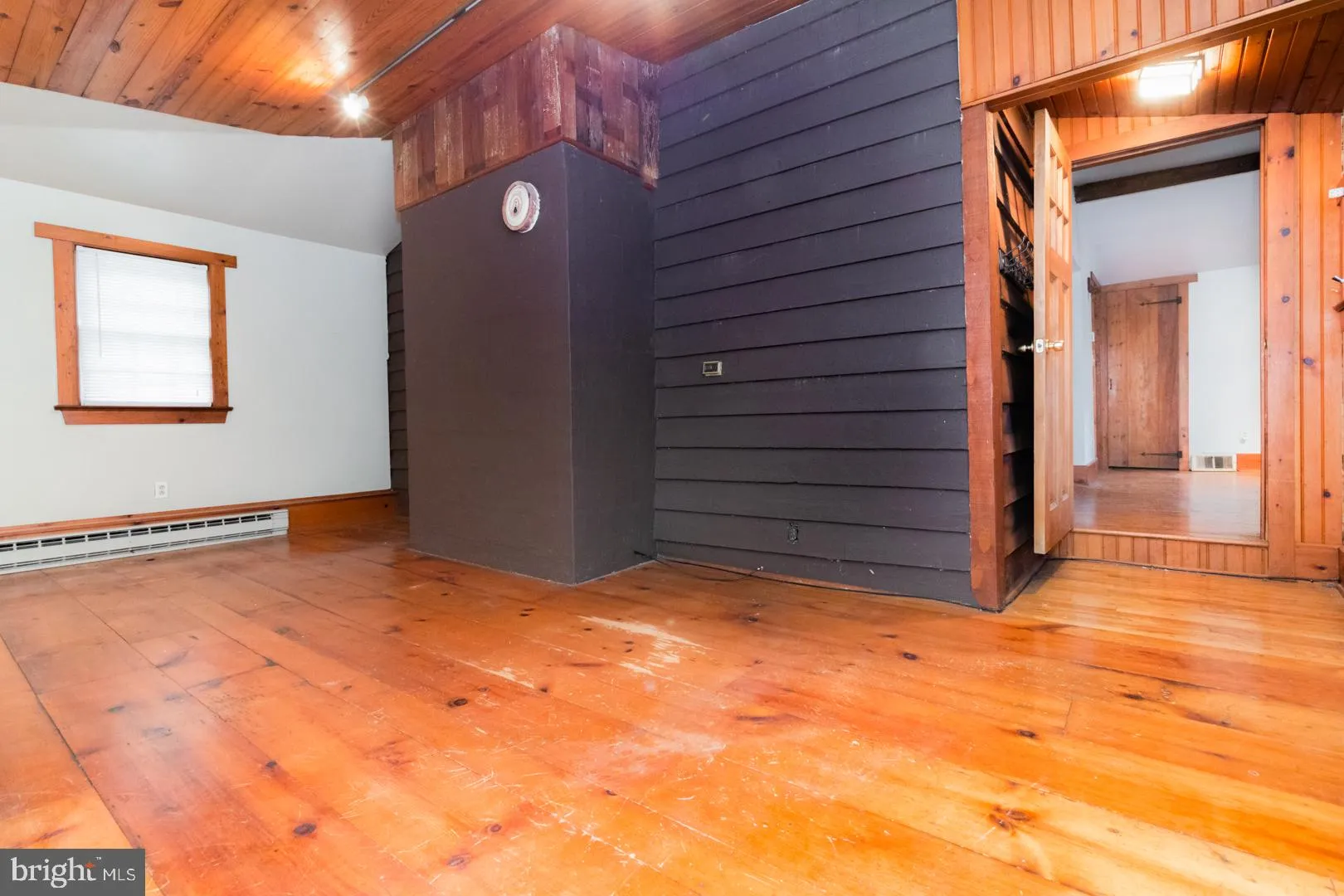 Hopewell, New Jersey 08525, United States, 2 Bedrooms Bedrooms, ,1 BathroomBathrooms,Residential,Pending,48508