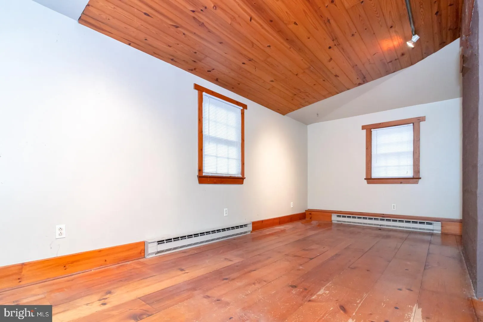 Hopewell, New Jersey 08525, United States, 2 Bedrooms Bedrooms, ,1 BathroomBathrooms,Residential,Pending,48508