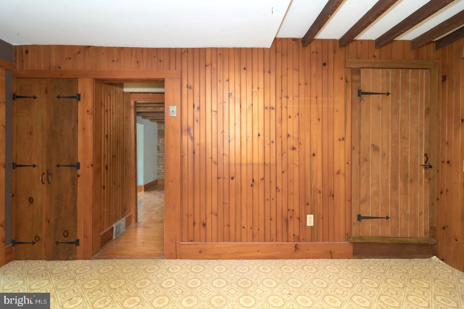 Hopewell, New Jersey 08525, United States, 2 Bedrooms Bedrooms, ,1 BathroomBathrooms,Residential,Pending,48508