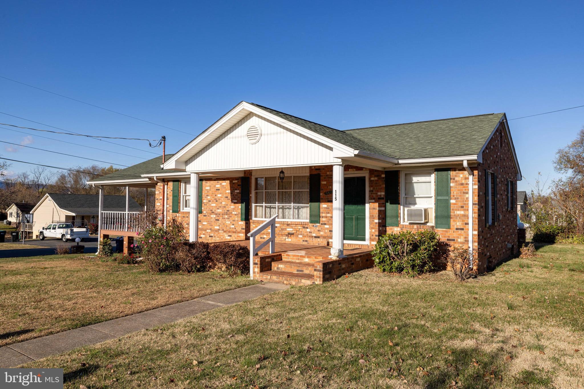 TOWN OF STANLEY - Residential