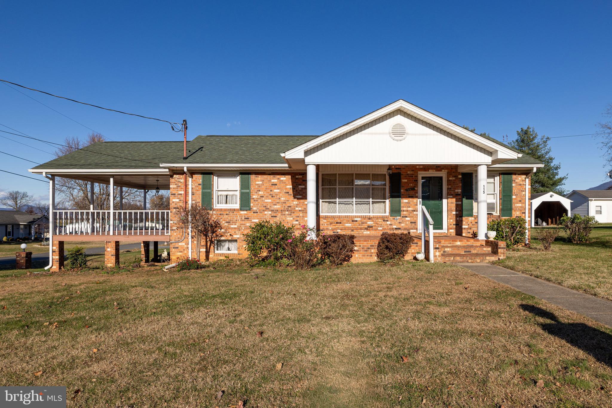 TOWN OF STANLEY - Residential