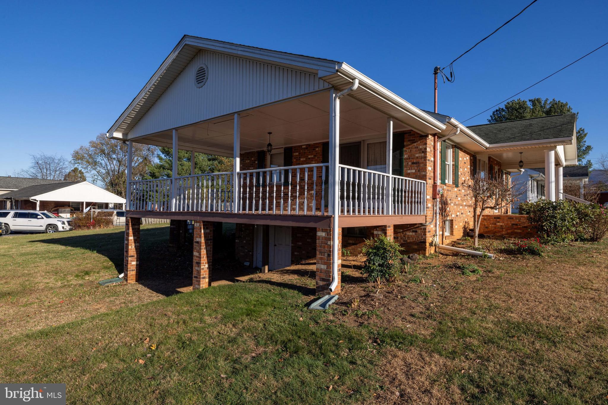 TOWN OF STANLEY - Residential