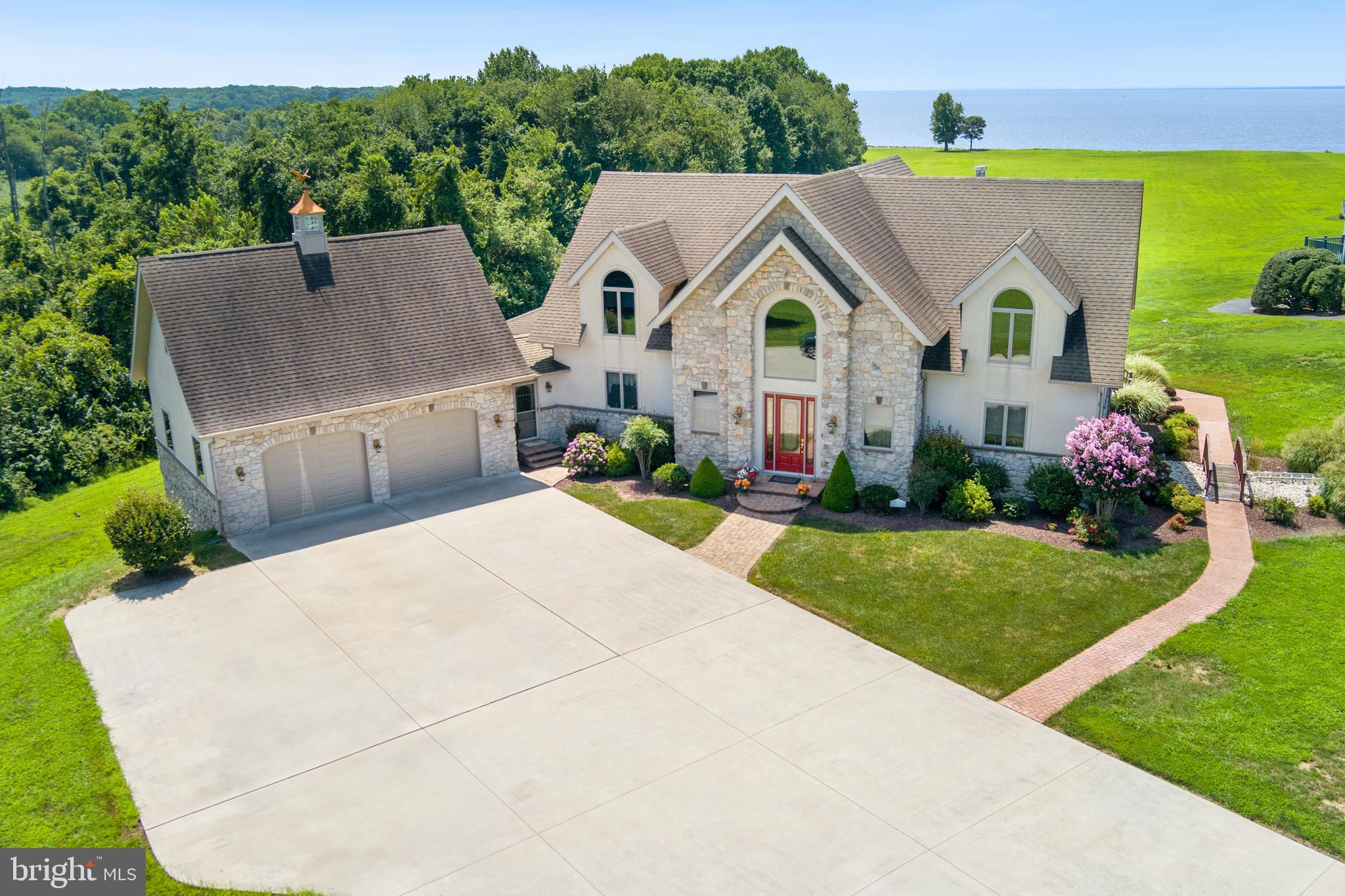 152 WICKWIRE DRIVE