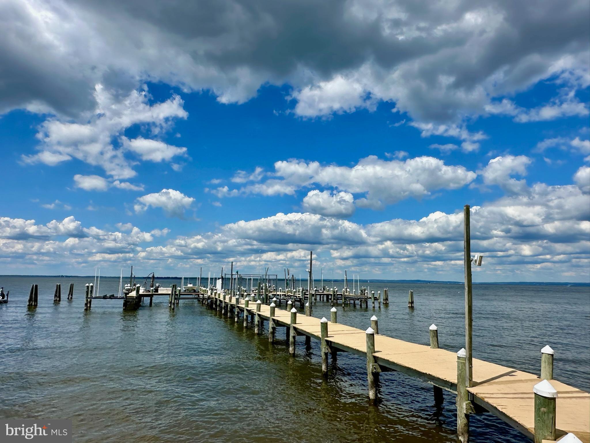 SUNSET POINTE - Residential