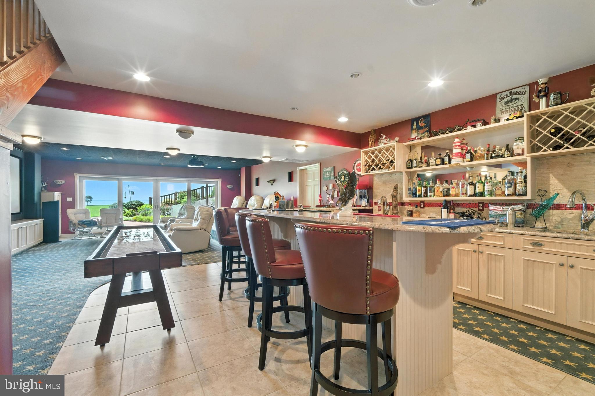 SUNSET POINTE - Residential