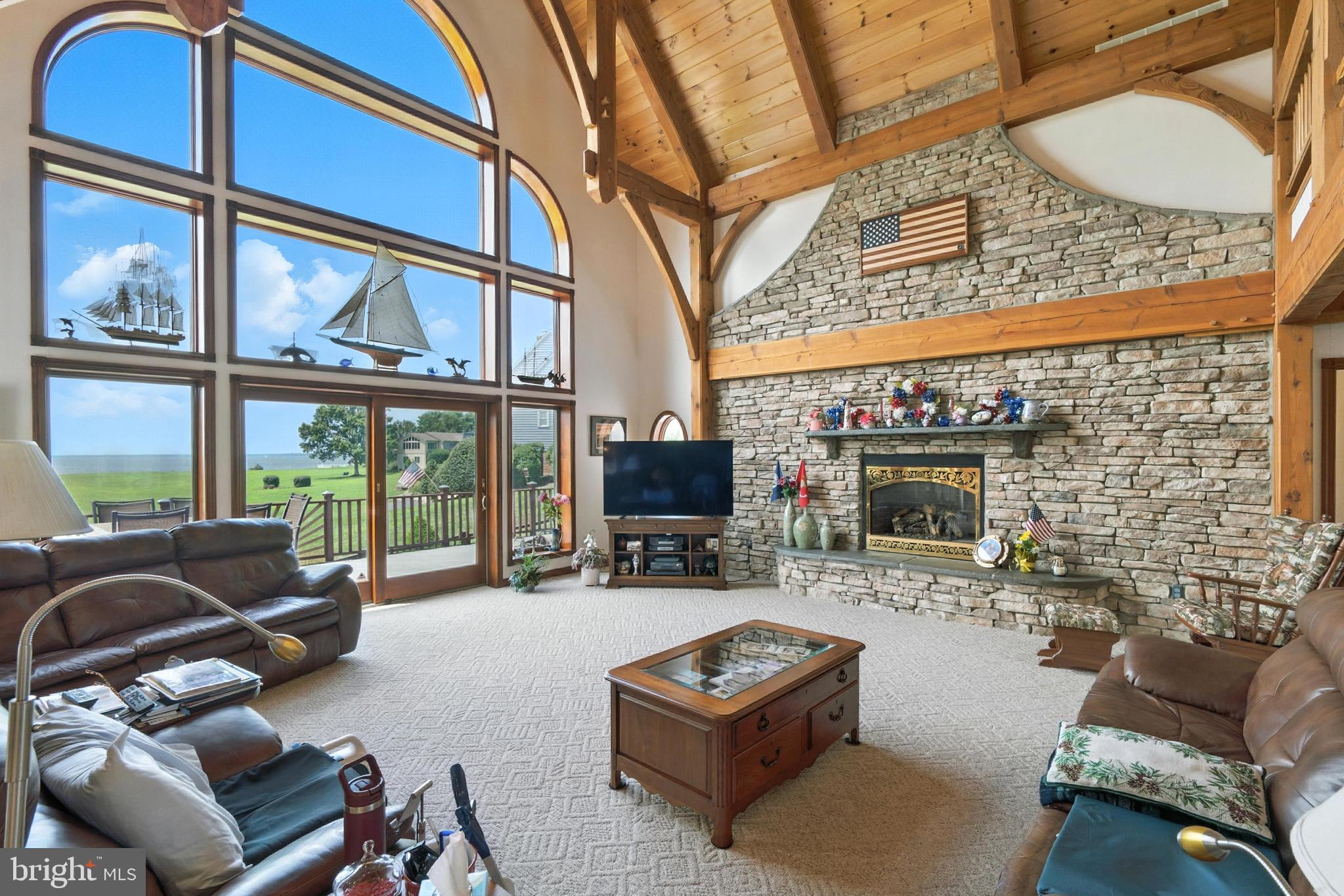 SUNSET POINTE - Residential