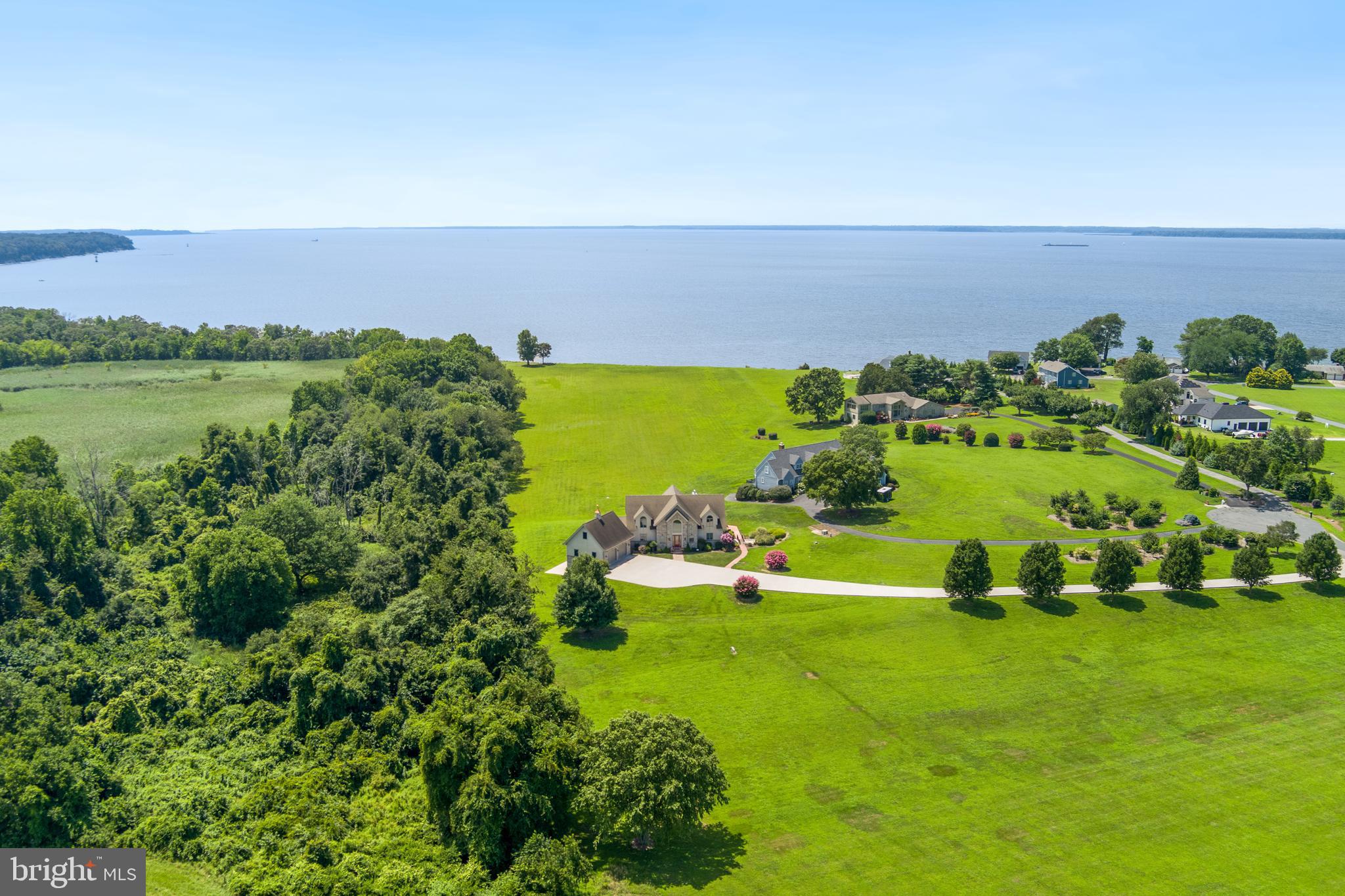 SUNSET POINTE - Residential