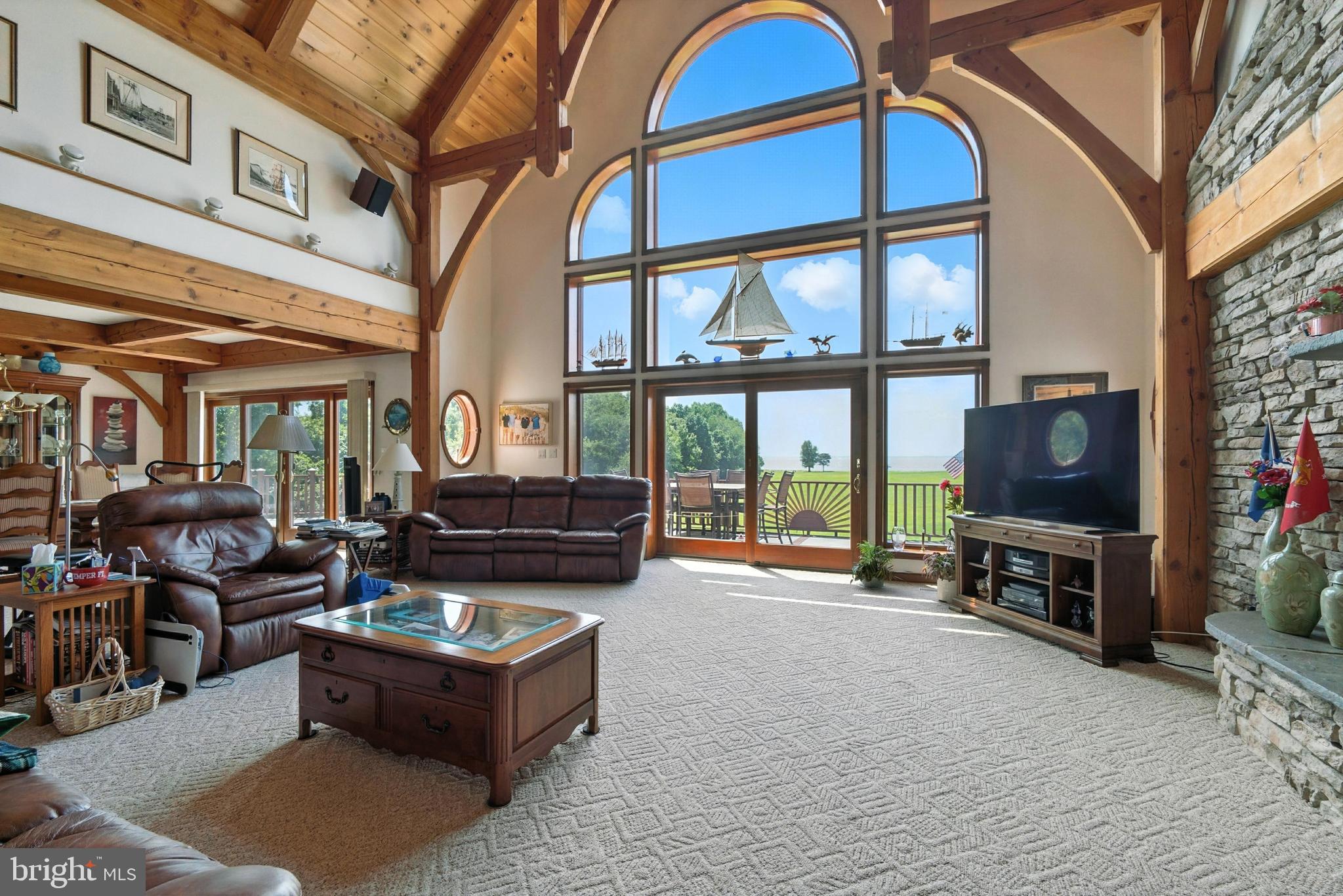 SUNSET POINTE - Residential