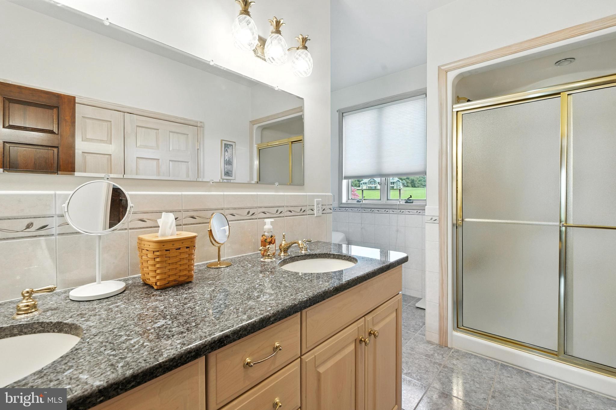 SUNSET POINTE - Residential