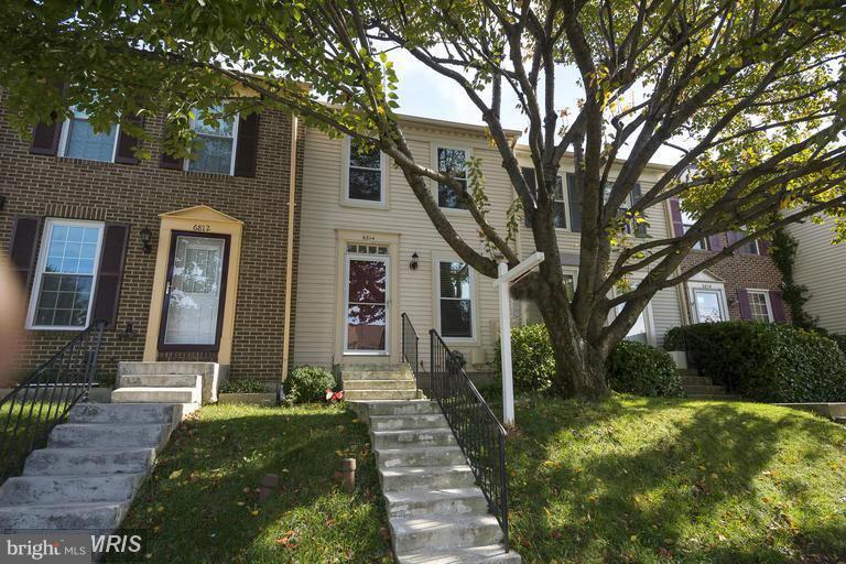 Lovely 3 level townhouse in great location! Gorgeous hardwoods on main level. Kitchen with stainless steel appliances leads to 16 x 14 deck. Newly renovated upper level Full Bath. Fully finished lower level with full Bath and walkout. Pets allowed on a case-by-case basis. Close proximity to I95, 32 and 295. Howard County Schools. Home Choice Vouchers Welcome.
